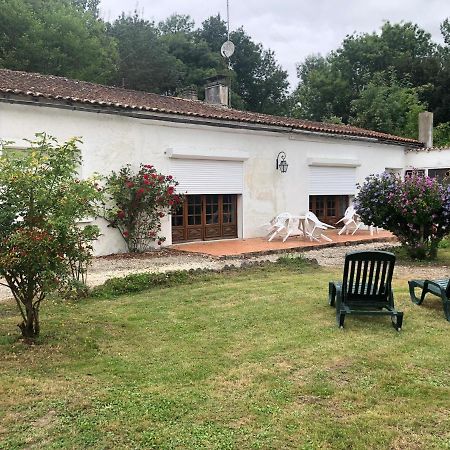 Villa Chez Firmin "Les Ombrages" Mesnac Exterior foto